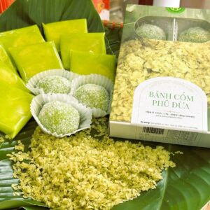 Bánh cốm phủ dừa